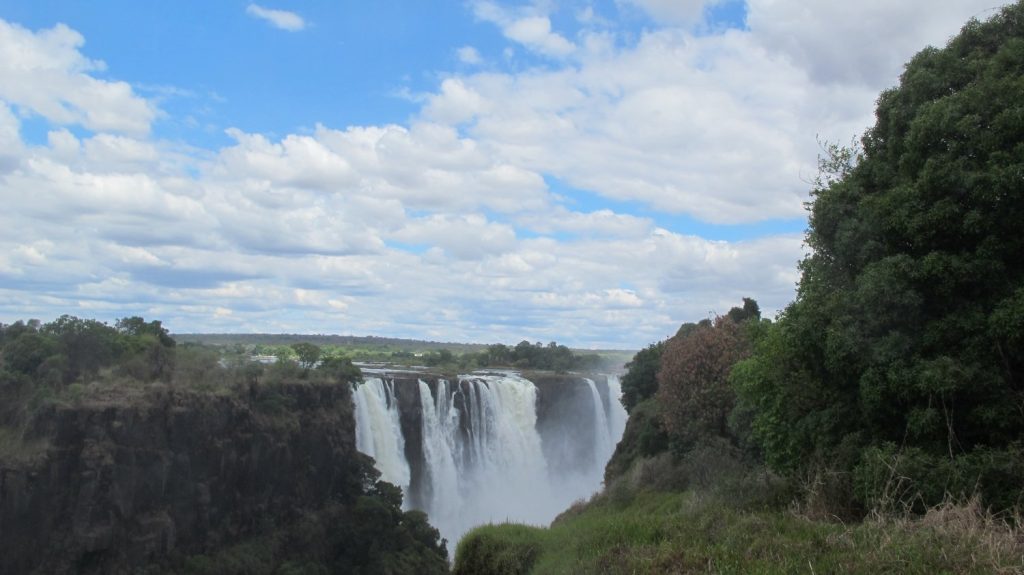 How Can I Save Money On My Trip To Victoria Falls?