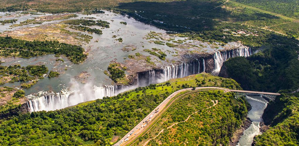 How Do I Get Around Victoria Falls?